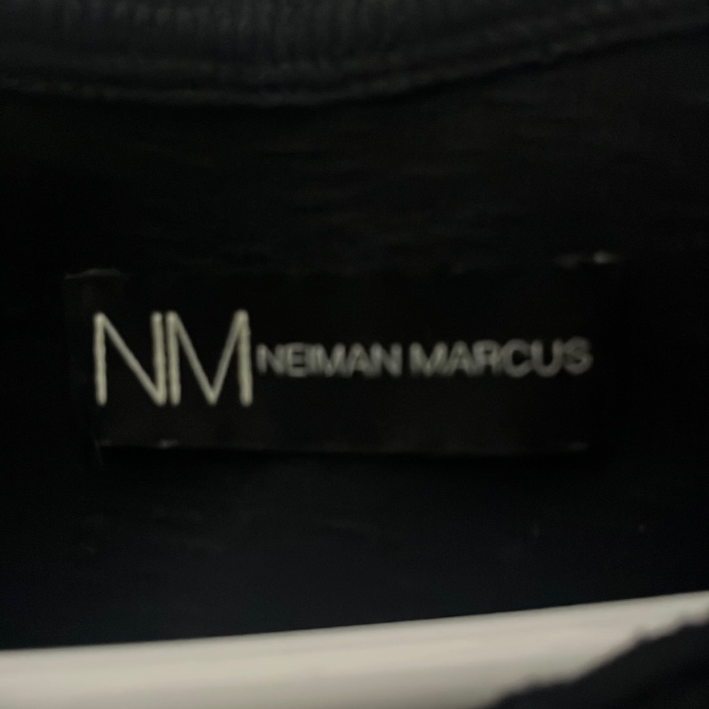 Neiman Marcus long sleeeve